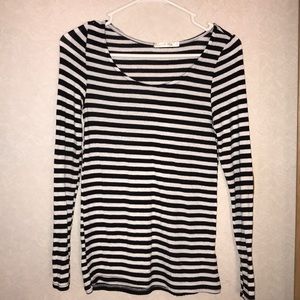 Striped black and white long sleeved top